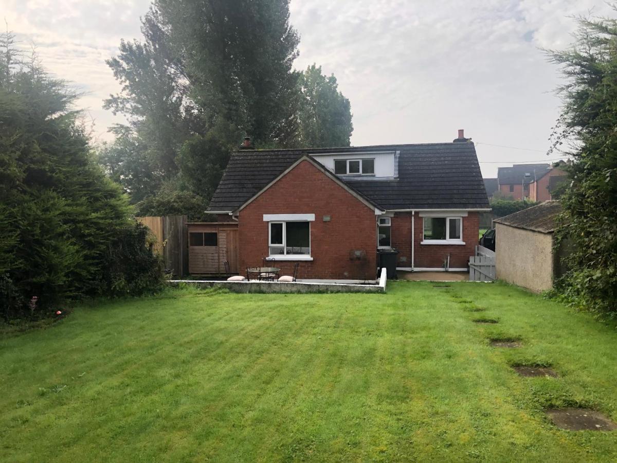 Fairway House Villa Carrickfergus Exteriör bild